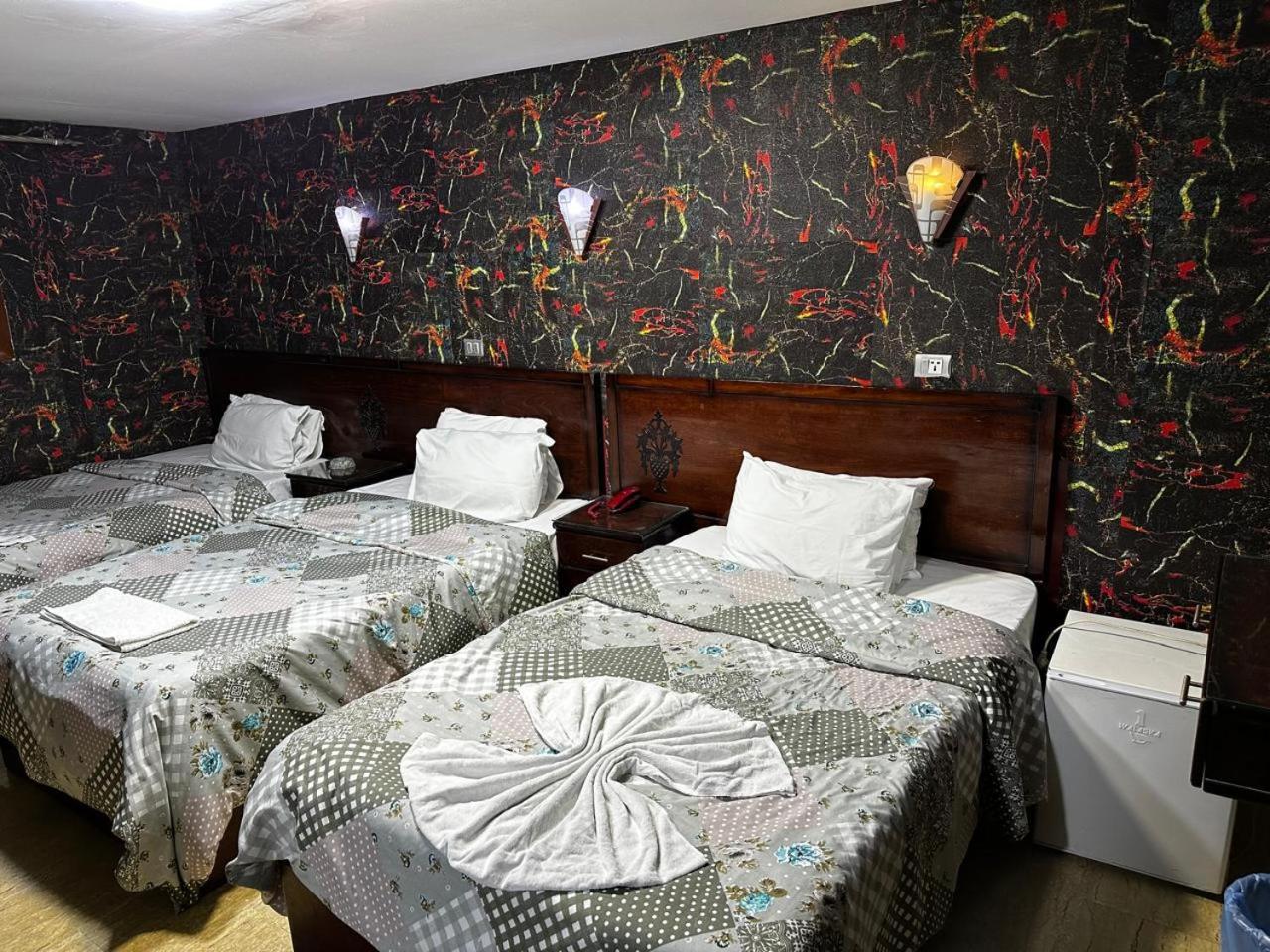 Grand Hostal