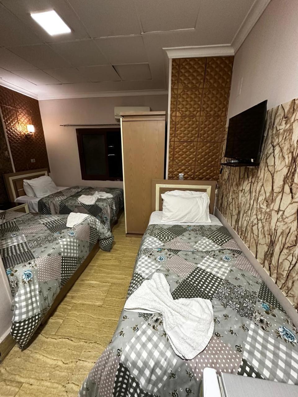 Hostel Grand *
