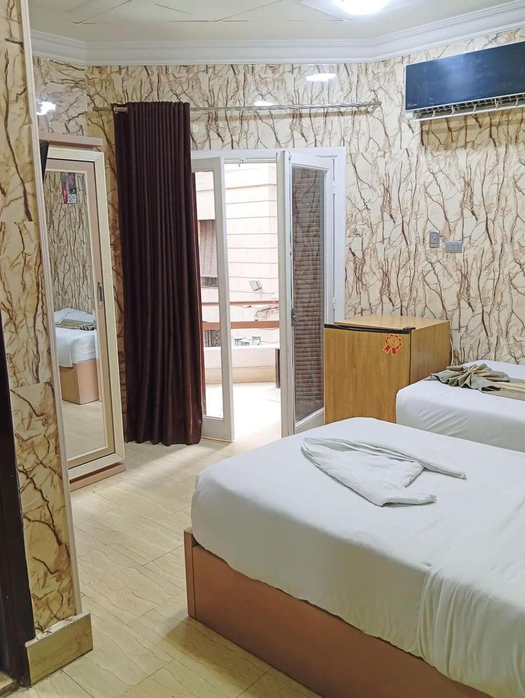 Hostal Grand *